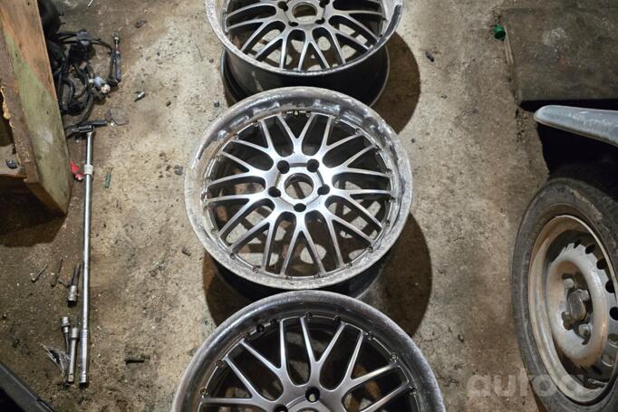 Kita, lengvojo lydinio