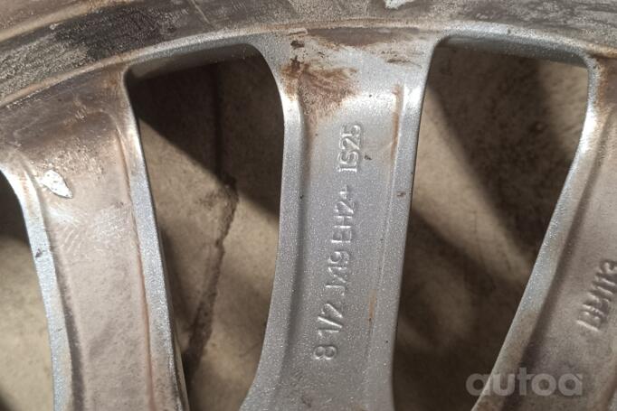 Kita, lengvojo lydinio