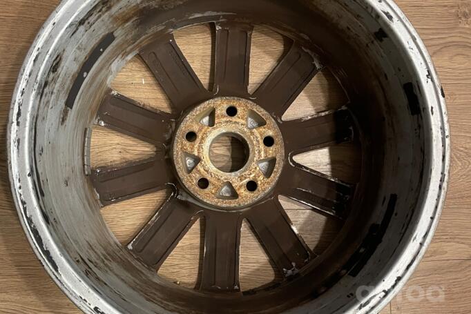 Kita, lengvojo lydinio