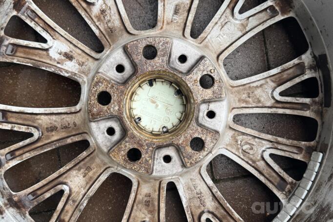 Kita, lengvojo lydinio