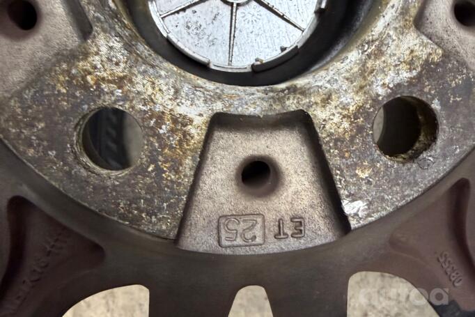 Kita, lengvojo lydinio