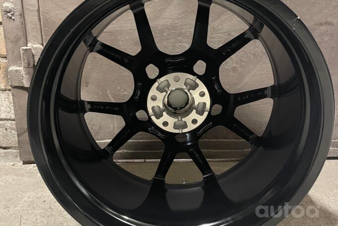 Aston Martin, lengvojo lydinio