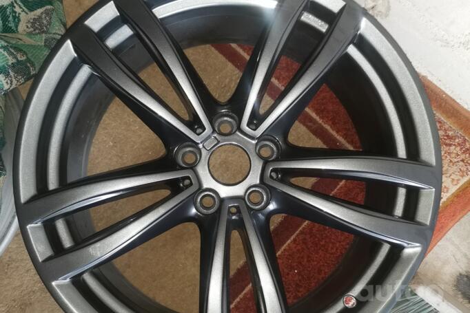 BMW, lengvojo lydinio