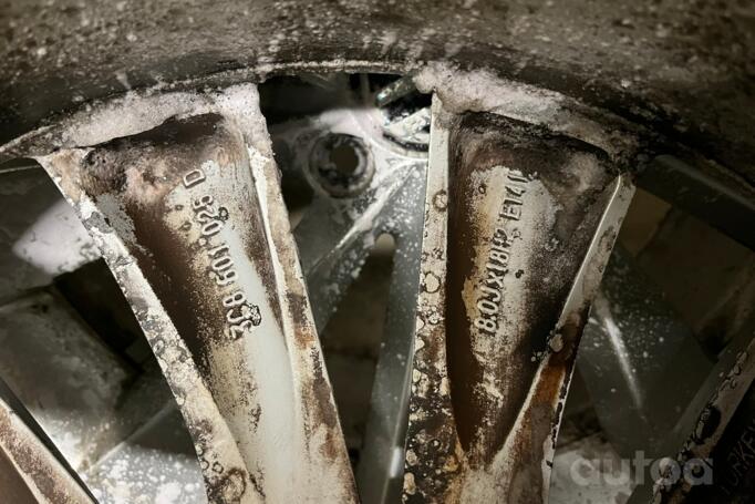 Mallory Turbine, lengvojo lydinio