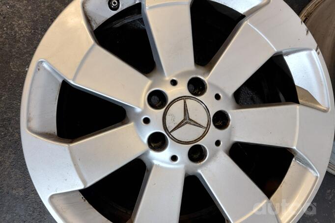 Kita, lengvojo lydinio