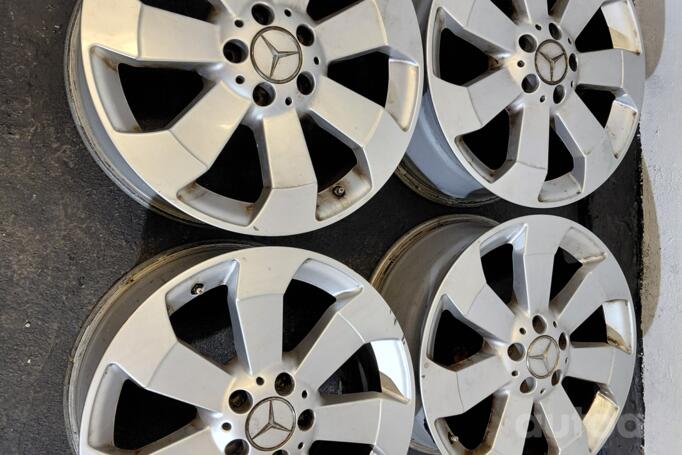 Kita, lengvojo lydinio