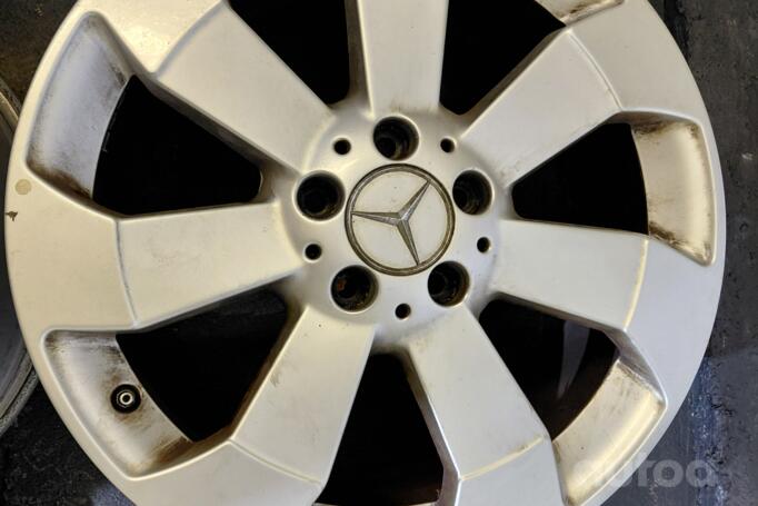 Kita, lengvojo lydinio