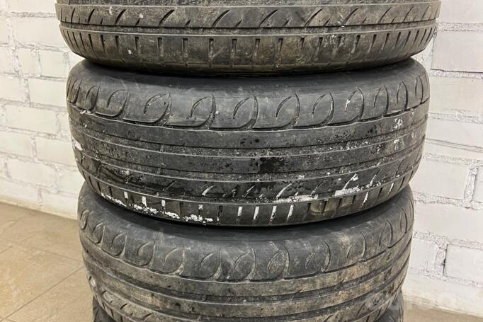 Kita, lengvojo lydinio