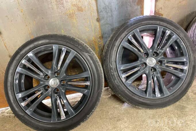 Lexus, lengvojo lydinio