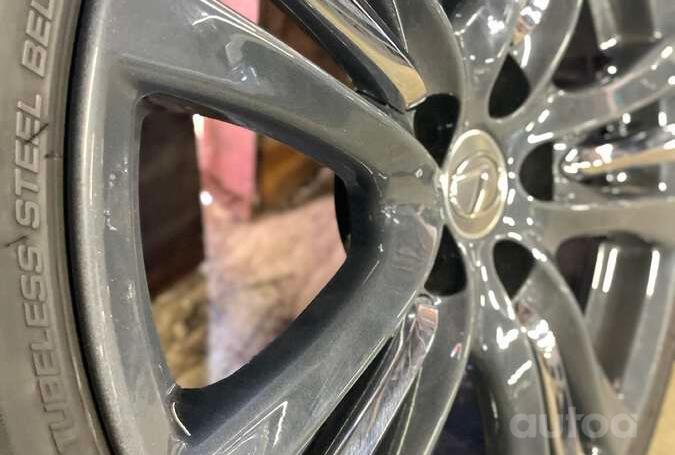 Lexus, lengvojo lydinio