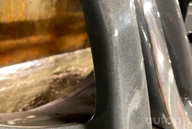 Lexus, lengvojo lydinio