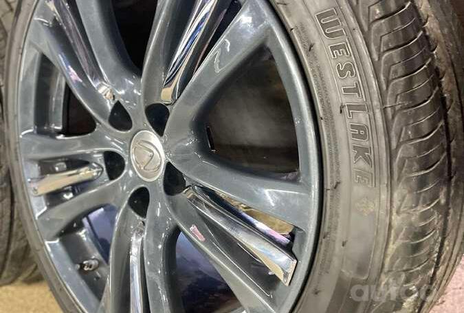 Lexus, lengvojo lydinio