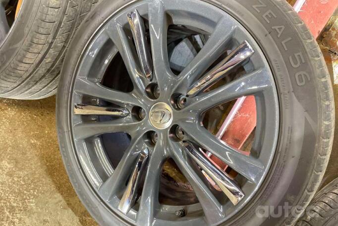 Lexus, lengvojo lydinio