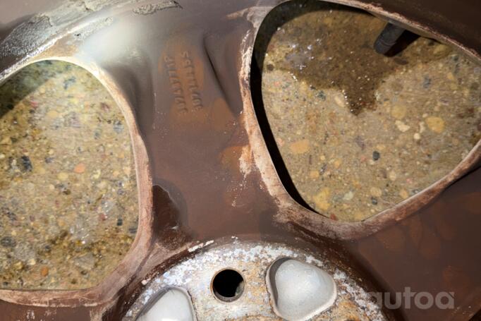 Volvo, lengvojo lydinio