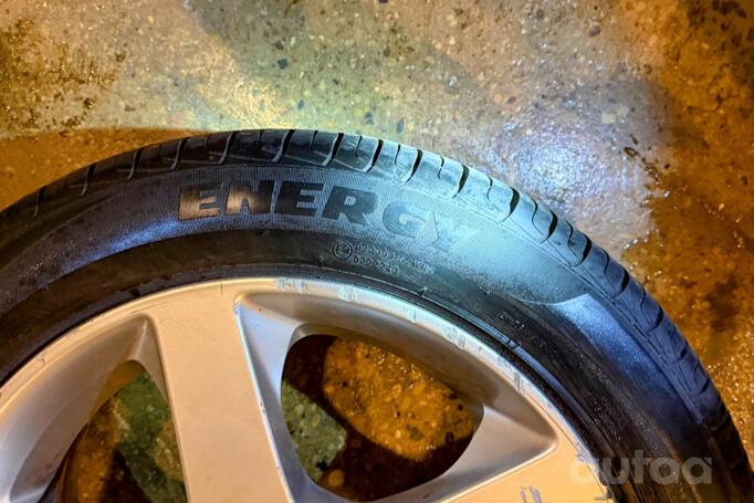 Volvo, lengvojo lydinio