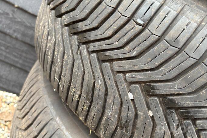 Mercedes nenz, lengvojo lydinio