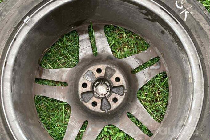 Kita, lengvojo lydinio