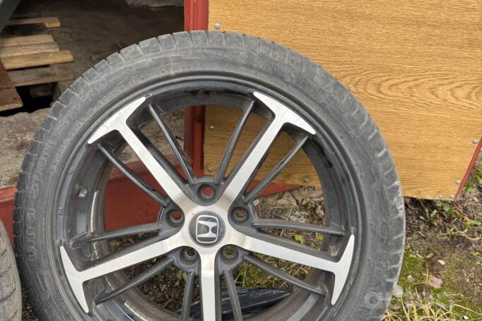 Honda, lengvojo lydinio