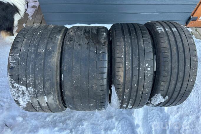 MERCEDES BENZ, lengvojo lydinio