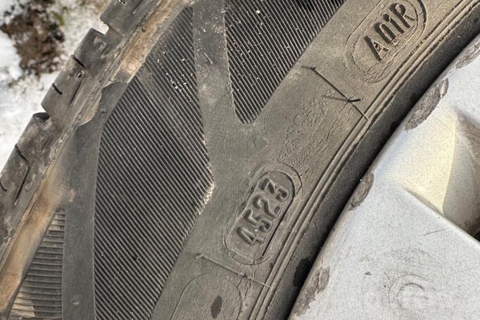 Kita, lengvojo lydinio