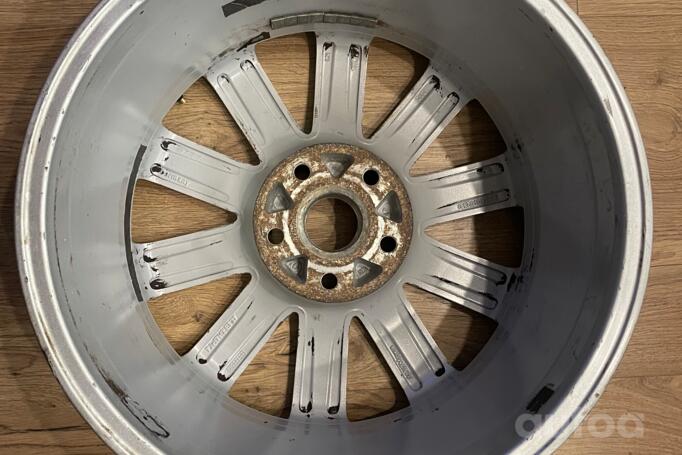 Kita, lengvojo lydinio