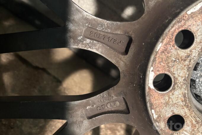 Kita, lengvojo lydinio