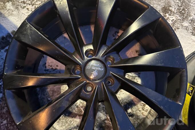 Kita, lengvojo lydinio