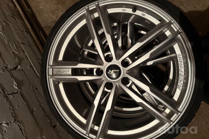 Kita, lengvojo lydinio