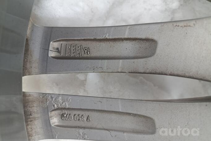 Kita, lengvojo lydinio