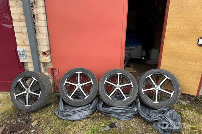 Honda, lengvojo lydinio