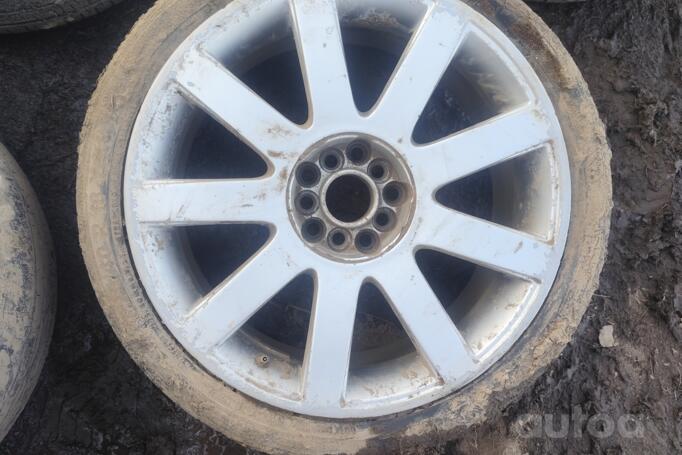 Made in Italy NOT ORIGINAL EQUIPMENT”, lengvojo lydinio