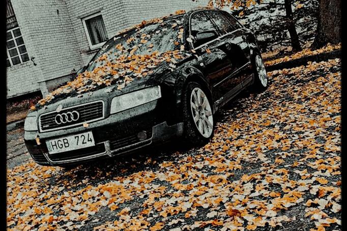 Made in Italy NOT ORIGINAL EQUIPMENT”, lengvojo lydinio