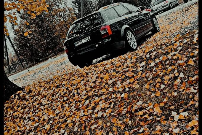 Made in Italy NOT ORIGINAL EQUIPMENT”, lengvojo lydinio