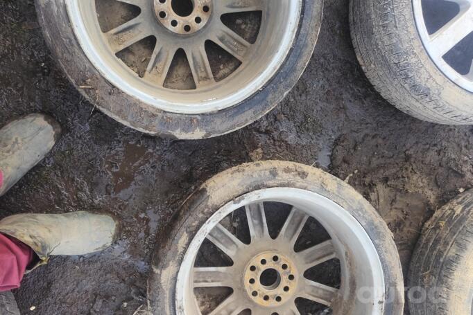 Made in Italy NOT ORIGINAL EQUIPMENT”, lengvojo lydinio