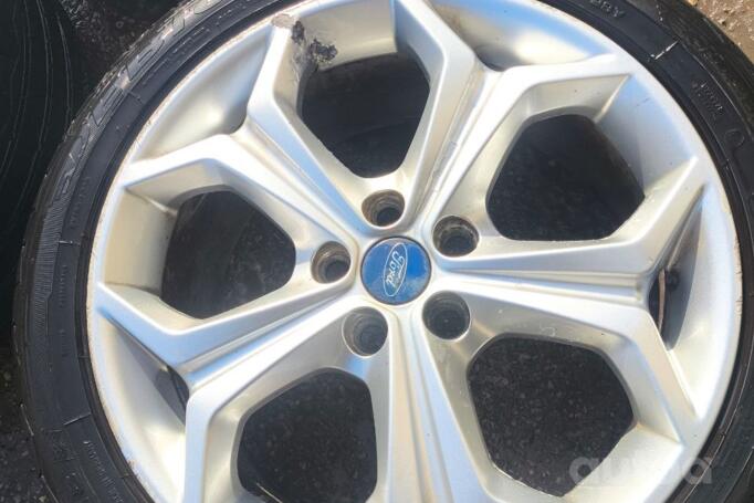 Kita, lengvojo lydinio