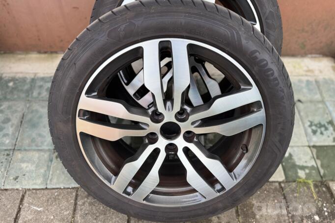 Peugeot, lengvojo lydinio