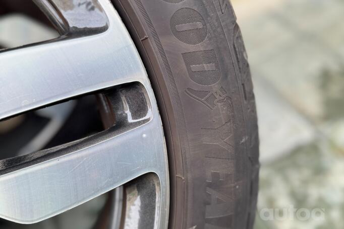 Peugeot, lengvojo lydinio