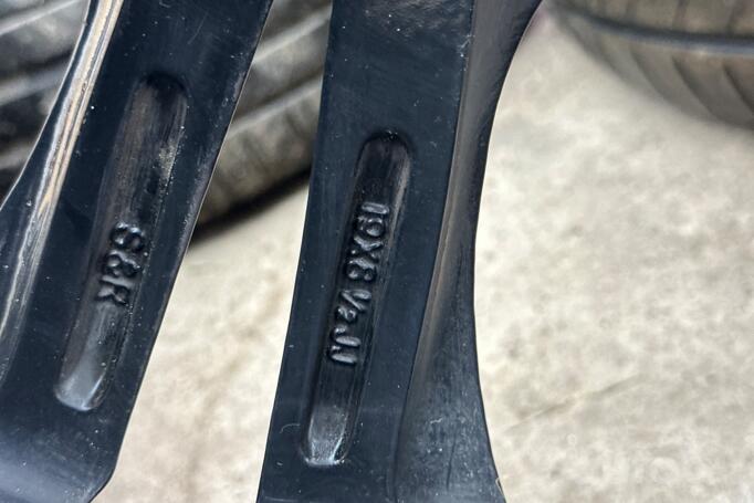 Kita, lengvojo lydinio