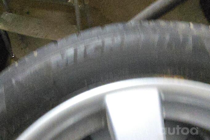 Kita, lengvojo lydinio