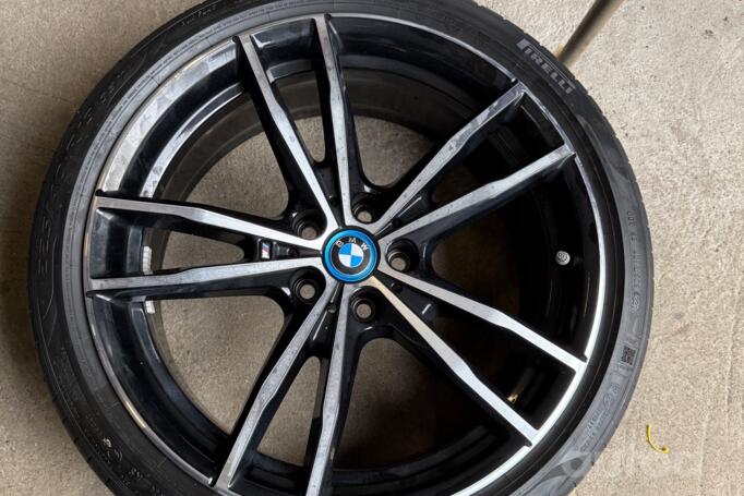 BMW, lengvojo lydinio