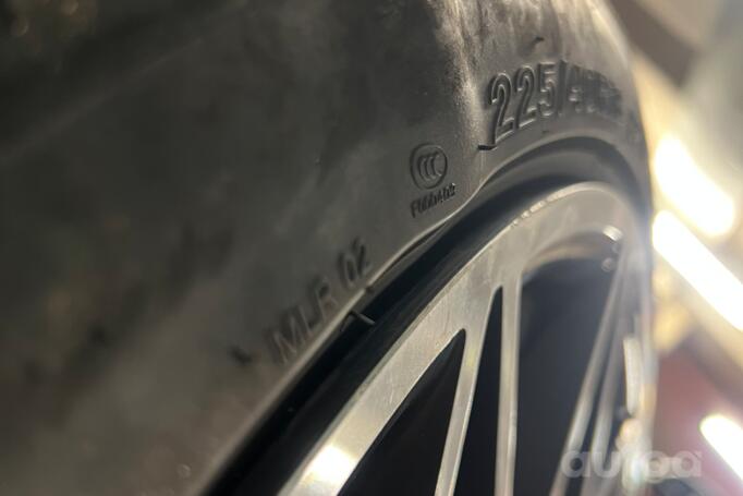 Kita, lengvojo lydinio