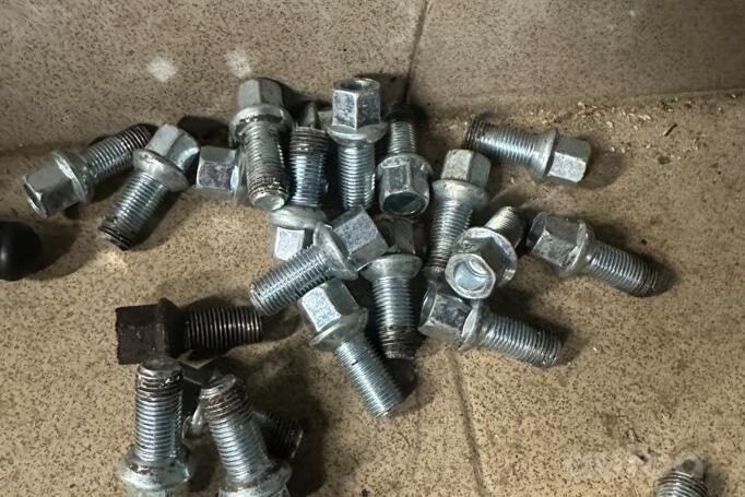 Mercedes, lengvojo lydinio