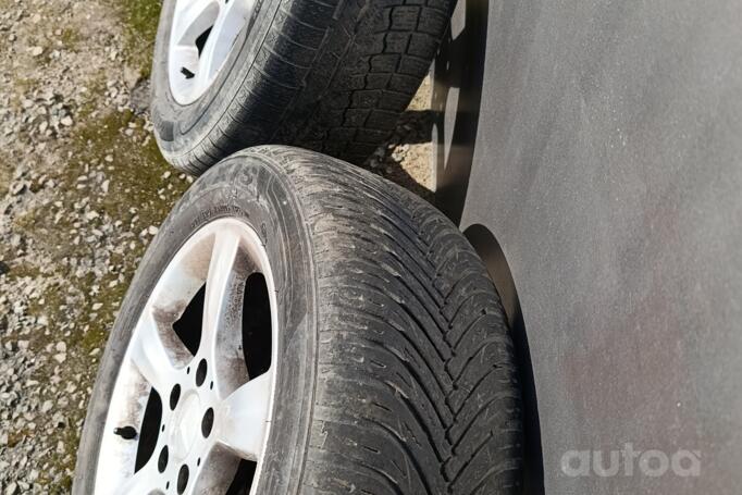 Kita, lengvojo lydinio