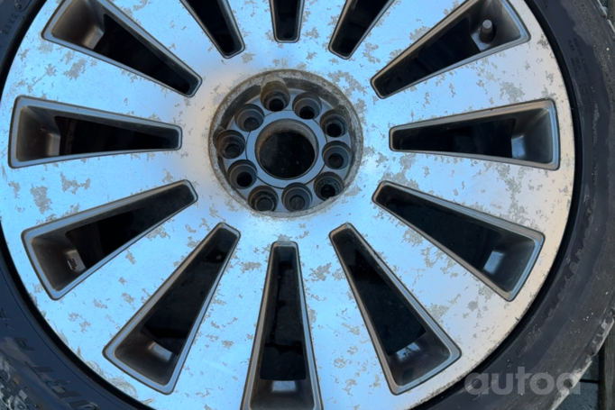 Kita, lengvojo lydinio