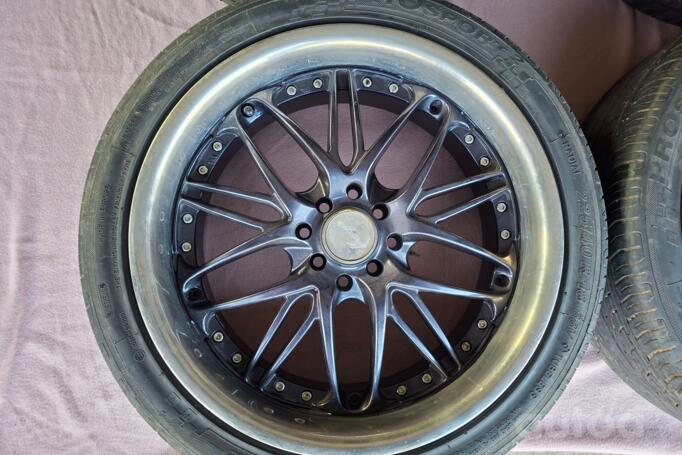 Kita, lengvojo lydinio