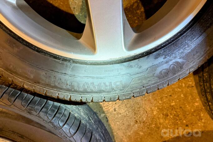 Volvo, lengvojo lydinio