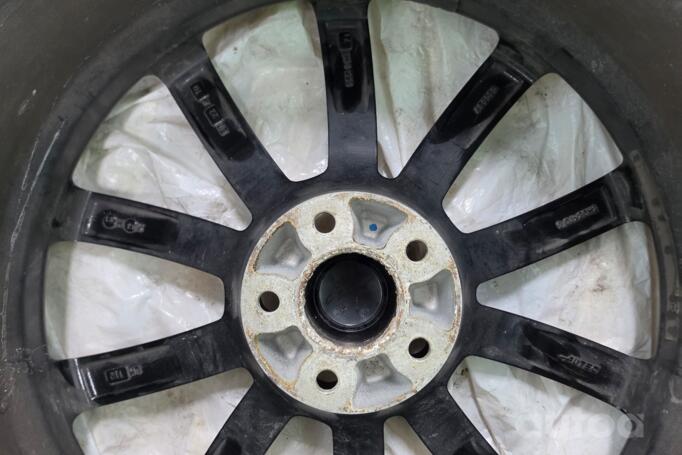 Audi, plieniniai štampuoti