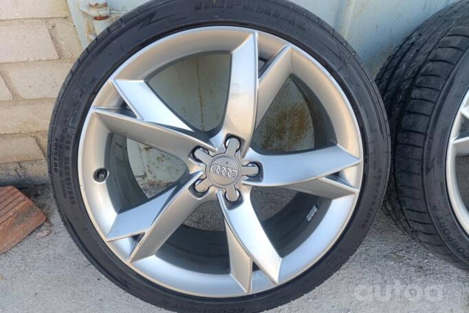 Kita, lengvojo lydinio