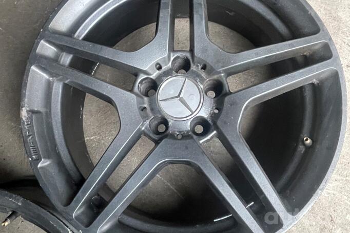 Kita, lengvojo lydinio