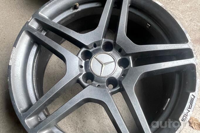 Kita, lengvojo lydinio